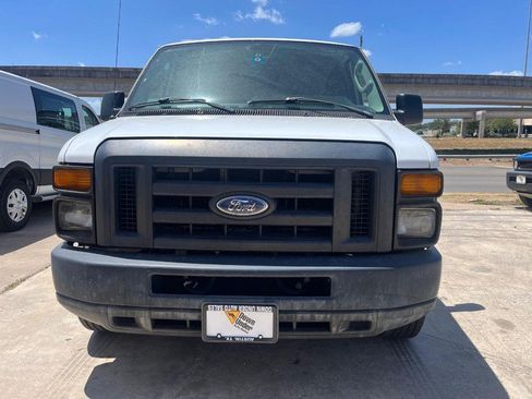 Used 2014 Ford E-350 and Econoline 350 XL w/ Power Windows & Locks Group RWD image 2