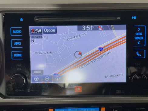 Used 2018 Toyota Tacoma Limited AWD/4WD image 22