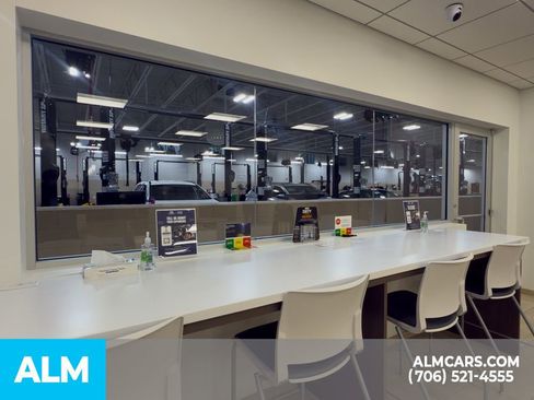 Used 2025 Chevrolet TrailBlazer LT image 35