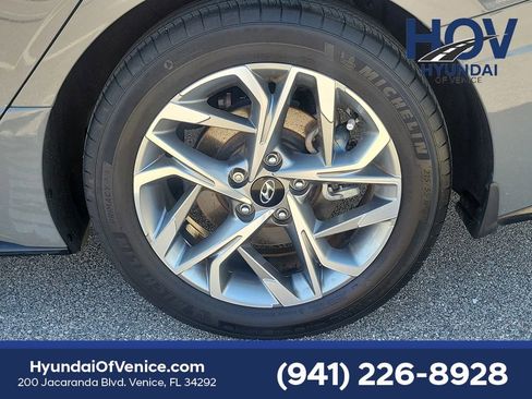Certified 2023 Hyundai Sonata SEL w/ Cargo Package image 15