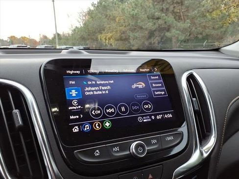 Certified 2024 Chevrolet Equinox Premier image 17