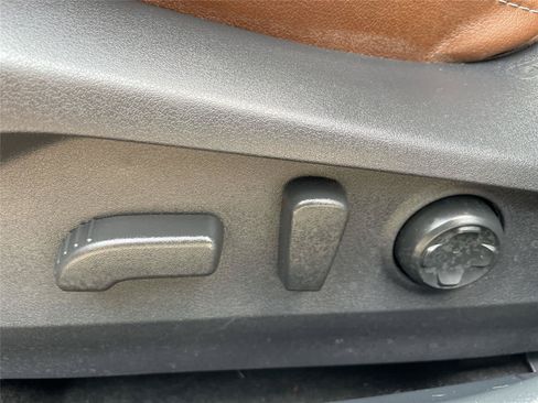 Certified 2024 Subaru Outback Touring XT AWD/4WD image 13