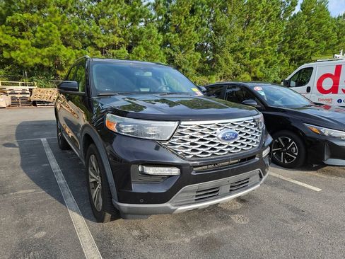 Used 2020 Ford Explorer Platinum w/ Premium Technology Package AWD/4WD image 4