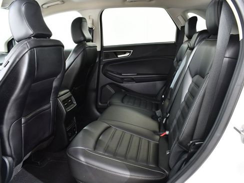 Used 2022 Ford Edge SEL w/ Convenience Package AWD/4WD image 16