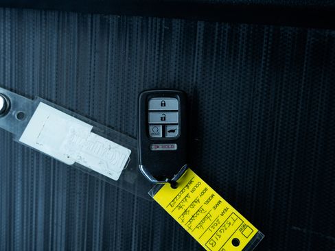 Used 2021 Honda Passport Sport image 37