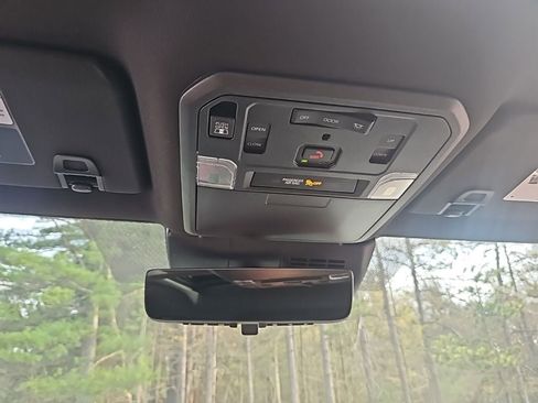 Used 2025 Toyota Tacoma TRD Off-Road w/ TRD Off Road Premium Package AWD/4WD image 16