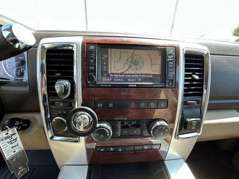 Used 2010 Dodge Ram 2500 Truck Laramie w/ Cold Weather Pkg AWD/4WD image 19