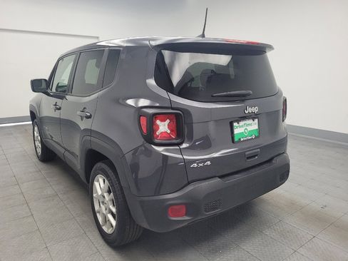 Used 2023 Jeep Renegade Latitude AWD/4WD image 5