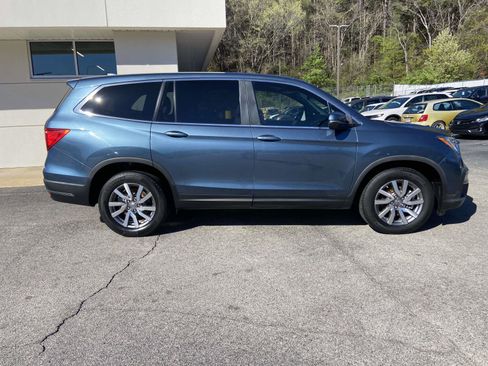 Certified 2019 Honda Pilot EX image 2