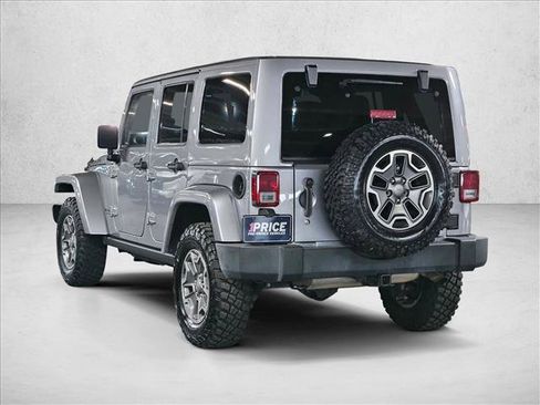 Used 2015 Jeep Wrangler Unlimited Rubicon w/ Connectivity Group image 8