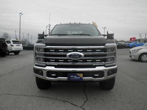 Used 2023 Ford F350 Lariat w/ Lariat Ultimate Package image 2
