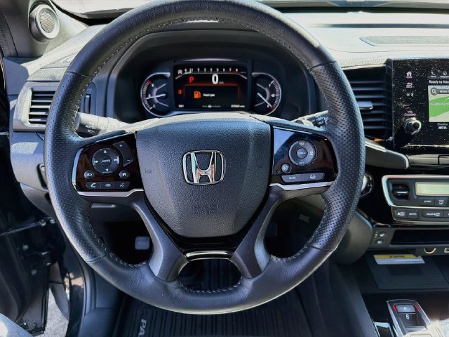 Used 2023 Honda Passport Elite image 11