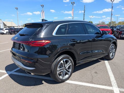 Used 2025 Audi Q5 Premium image 4