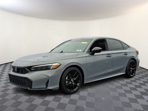 Used 2025 Honda Civic Sport image 3