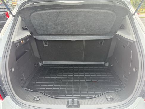 Used 2017 Chevrolet Trax LT w/ LT Convenience Package FWD image 18