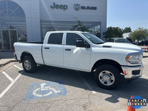 Used 2024 RAM 2500 Tradesman w/ Chrome Appearance Group image 37