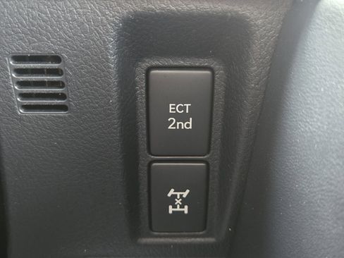 Used 2023 Lexus GX 460 Luxury w/ Accessory Package AWD/4WD image 26