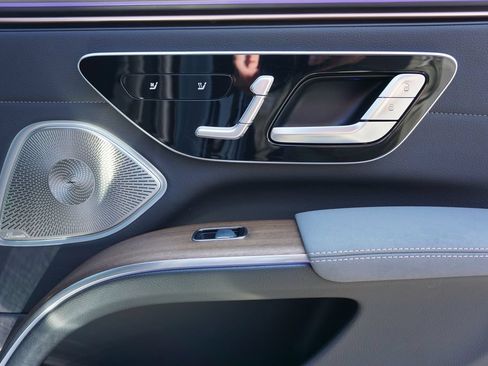 Certified 2023 Mercedes-Benz EQS 580 4MATIC Sedan image 52