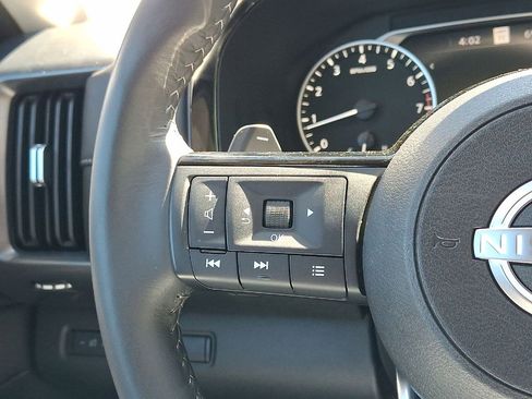 Used 2024 Nissan Pathfinder SL w/ Cargo Package AWD/4WD image 17