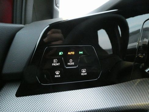 New 2026 Volkswagen GTI SE FWD image 13