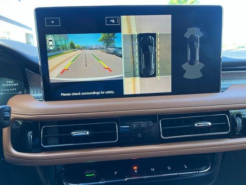 Certified 2022 Lincoln Nautilus Black Label AWD/4WD image 33