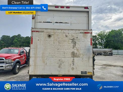 Used 2014 RAM 5500 Tradesman w/ Chrome Appearance Group RWD image 8