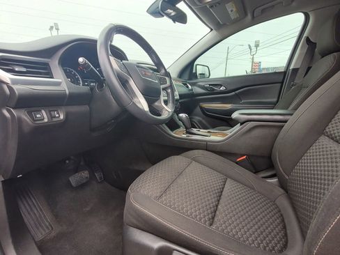 Used 2018 GMC Acadia SLE image 22