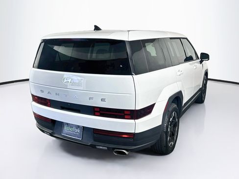 Used 2024 Hyundai Santa Fe SE FWD image 9