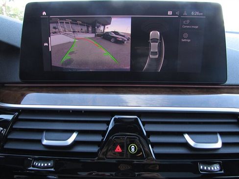 Used 2020 BMW 530i xDrive AWD/4WD image 24