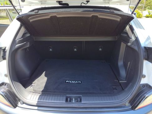 Used 2023 Hyundai Kona Limited FWD image 14