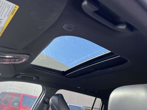 Used 2025 Jeep Grand Cherokee L Altitude image 17