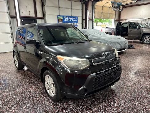 Used 2015 Kia Soul image 3