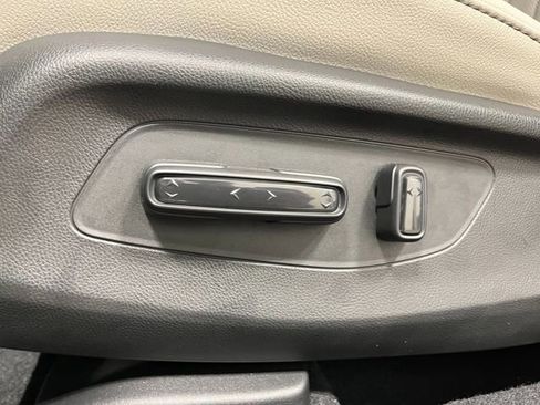 New 2026 Honda HR-V EX-L image 14