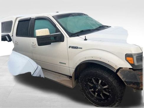 Used 2014 Ford F150 FX4 w/ Equipment Group 401A Mid image 6