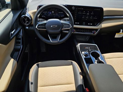 New 2026 Chevrolet Equinox ACTIV w/ Safety and Technology Package image 10