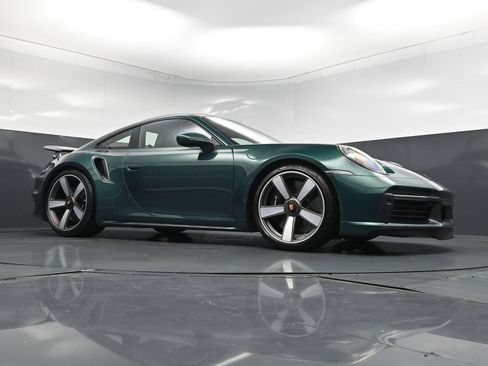 Certified 2025 Porsche 911 Turbo AWD/4WD image 29
