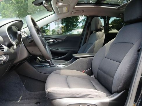 Used 2022 Chevrolet Malibu LT FWD image 18