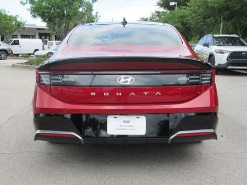 Used 2024 Hyundai Sonata SEL w/ Convenience Package FWD image 5