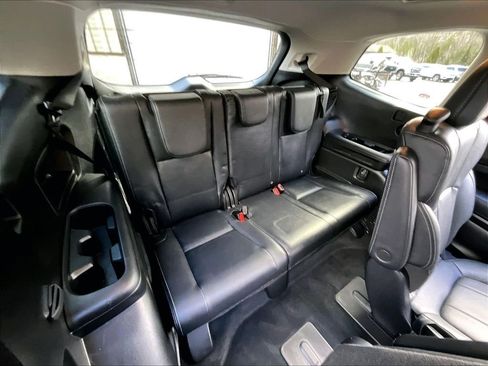 Used 2023 Subaru Ascent Limited image 17