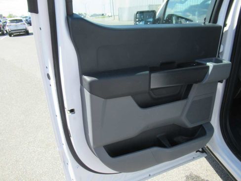 Used 2022 Ford F150 XL w/ Trailer Tow Package image 21