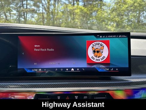 Used 2023 BMW 760i xDrive image 21