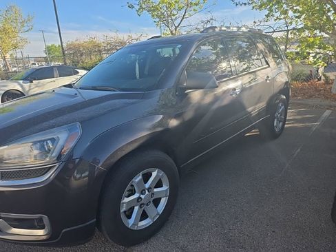 Used 2014 GMC Acadia SLE image 8