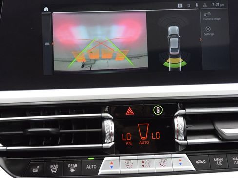 Used 2021 BMW 330i Sedan w/ Driving Assistance Package image 35