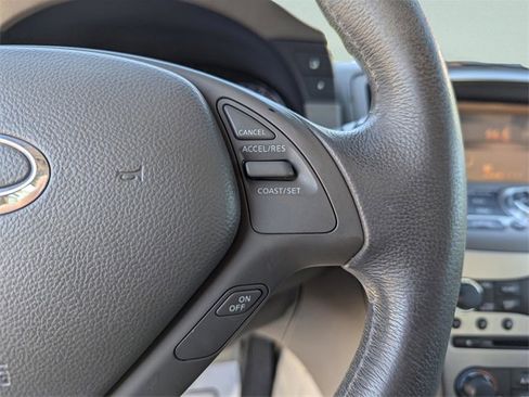 Used 2010 INFINITI G37 X w/ Premium Pkg image 37