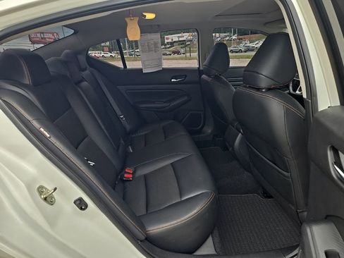 Used 2020 Nissan Altima 2.5 SR w/ Premium Package FWD image 16