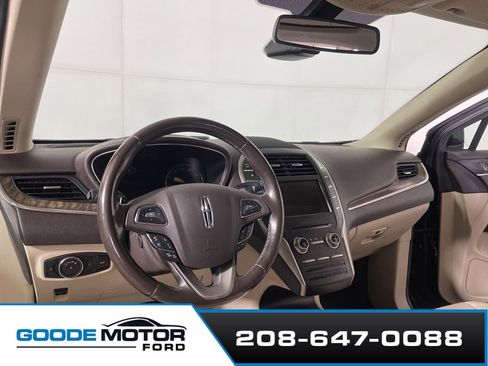 Used 2019 Lincoln MKC Reserve w/ MKC Technology Package image 15