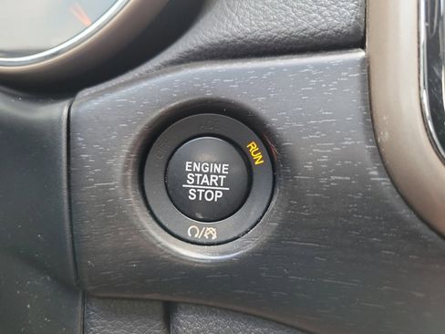 Used 2017 Jeep Grand Cherokee Laredo w/ Quick Order Package 23E image 24