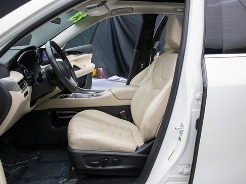 Used 2023 INFINITI QX60 Pure image 30