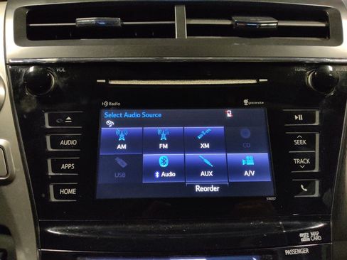 Used 2015 Toyota Prius V Four image 25