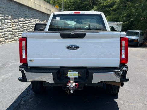 Used 2023 Ford F250 XL w/ Snow Plow Prep Package AWD/4WD image 8